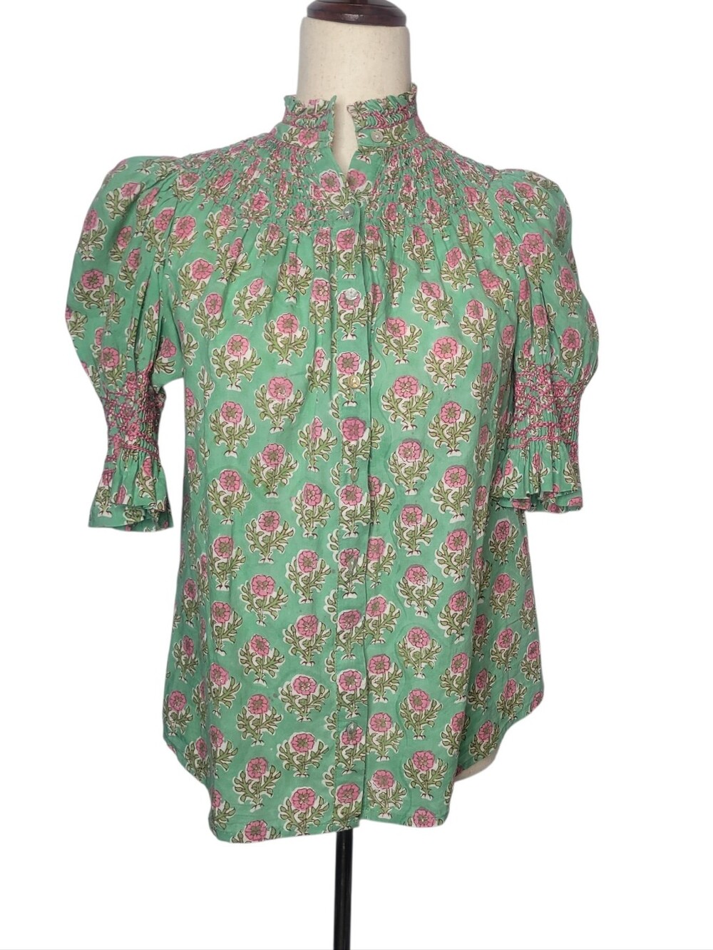 Andion Spain Women’s Hand Smocked  Blouse  Floral Shirt Top Sz U (Est. M)